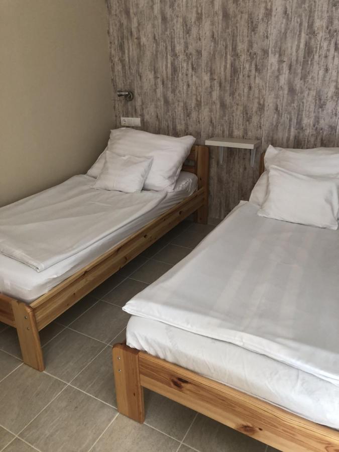 Szem-S Vendeghaz Hotel Balatonszemes Ngoại thất bức ảnh