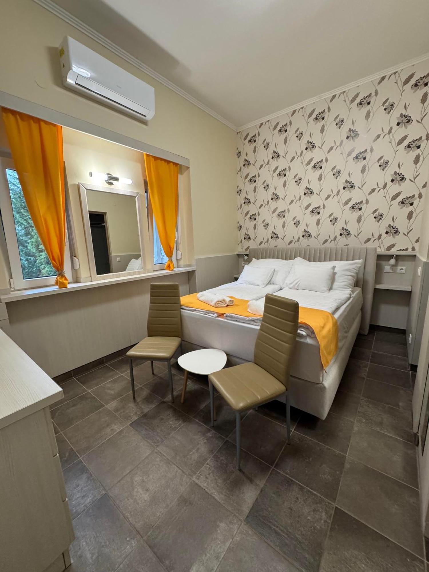 Szem-S Vendeghaz Hotel Balatonszemes Ngoại thất bức ảnh